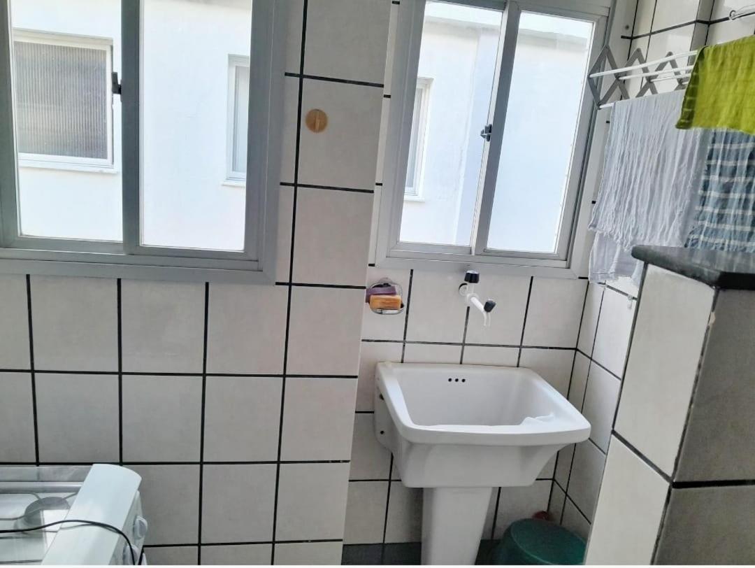 Apartamento Da Musica A 300 Metros Da Areia Da Praia Do Morro, Com 1 Quarto, Garagem, Tv Smart E Wi-Fi Гуарапари Екстериор снимка